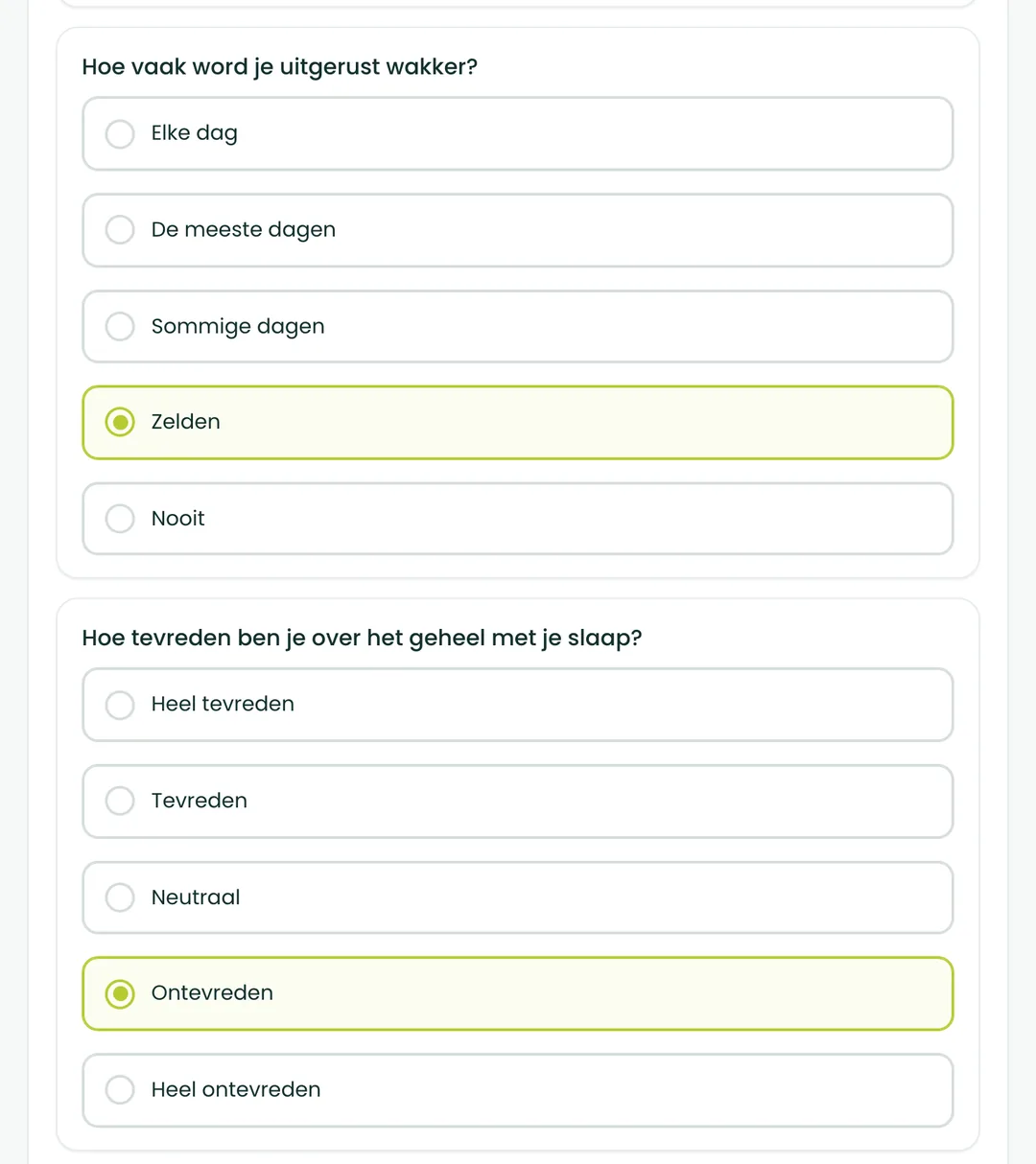 Vraag 3 en 4 van de BioProfile-slaapscan: hoe vaak je uitgerust wakker wordt en hoe tevreden je bent over je slaap