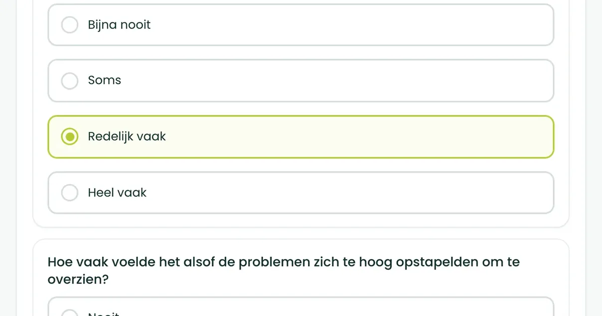 Die ersten beiden Fragen des BioProfile-Stressscans, zum Gefühl der Kontrolle und zu Dingen, die sich anhäufen, jeweils mit fünf Antwortmöglichkeiten, zur Erklärung, was Cortisol ist.